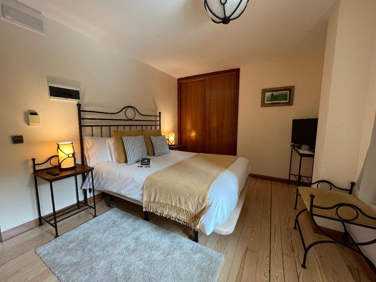 Corzo Hotel セルセディリャ エクステリア 写真