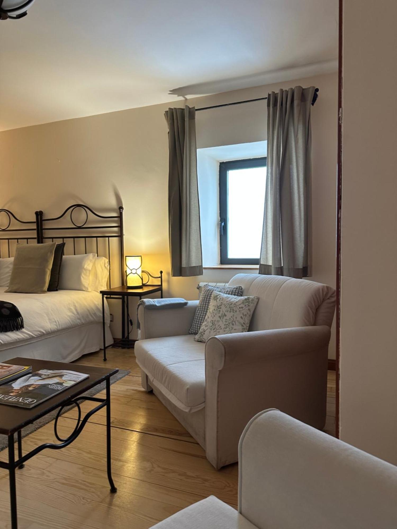 Corzo Hotel セルセディリャ エクステリア 写真