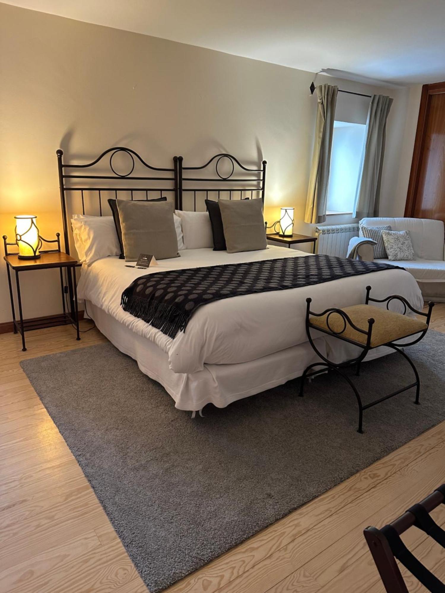 Corzo Hotel セルセディリャ エクステリア 写真