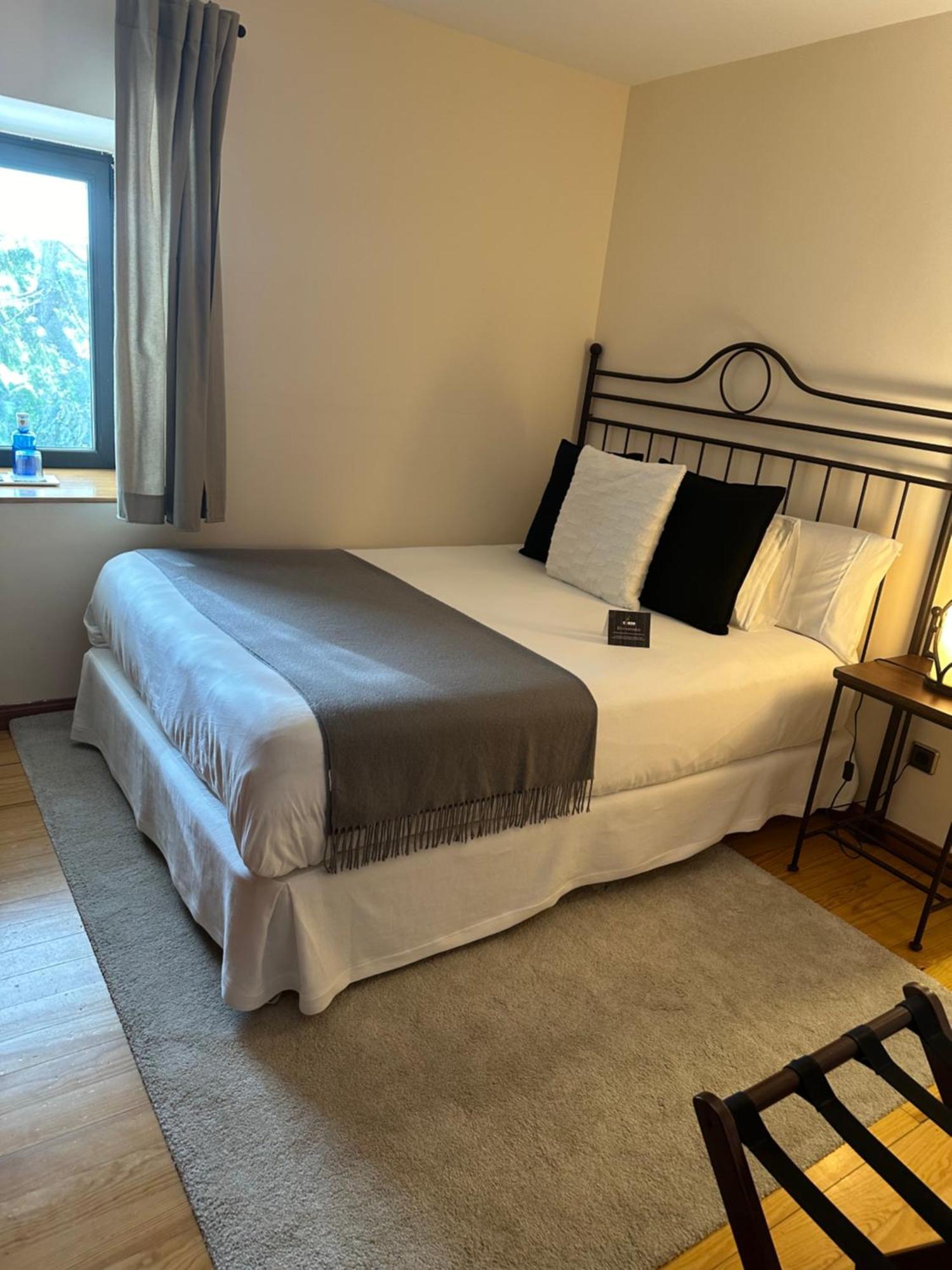 Corzo Hotel セルセディリャ エクステリア 写真